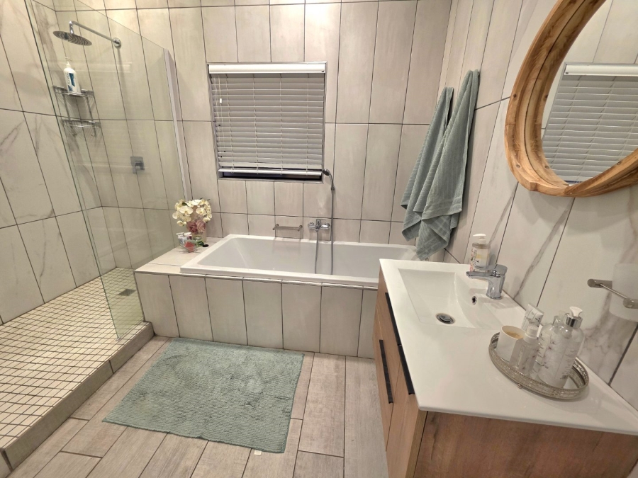 4 Bedroom Property for Sale in Jordania Free State